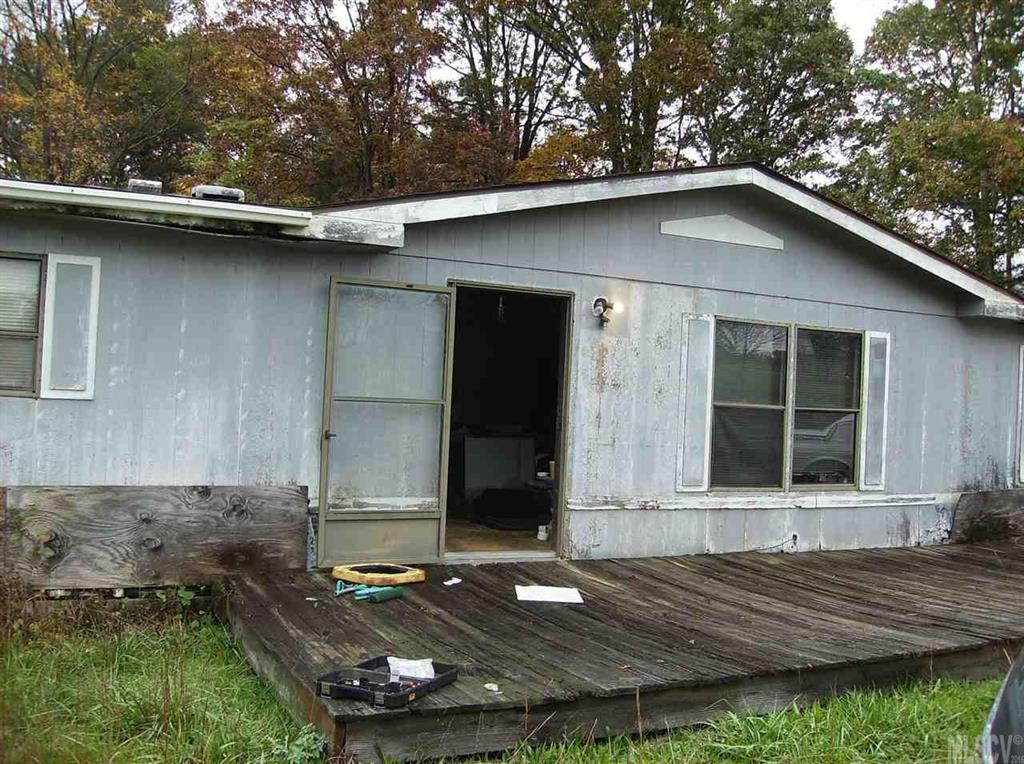 7298 R H Road Hickory NC 28602