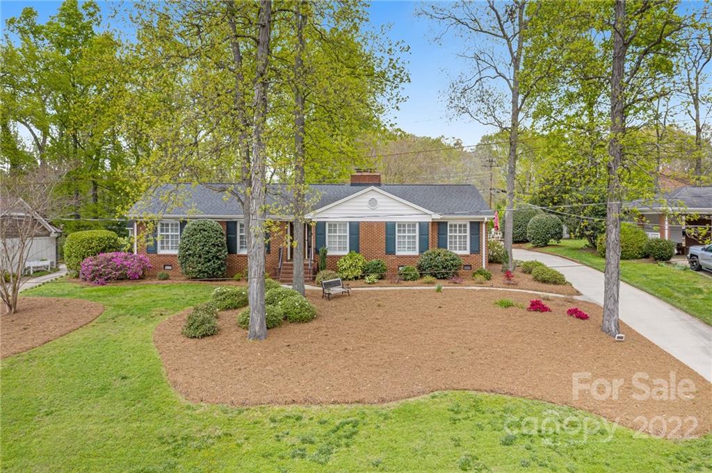 5227 Robinhood Road Charlotte NC 28211