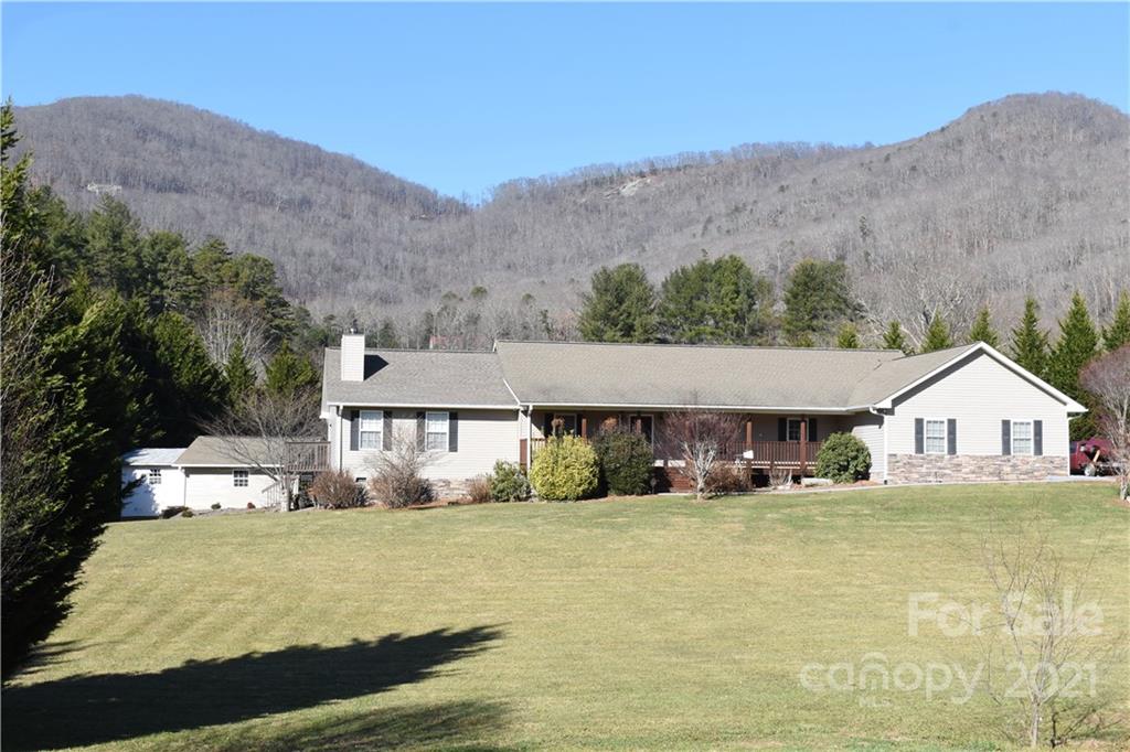 6 Sayles Town Road Fairview NC 28730
