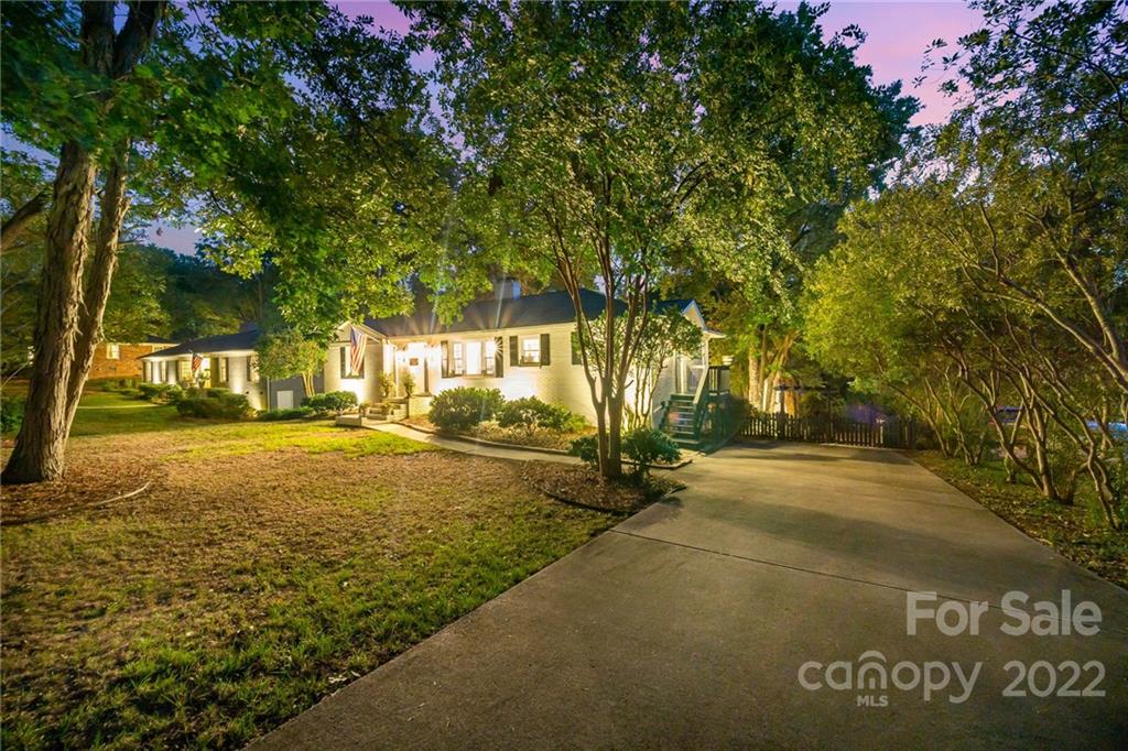 5418 Robinhood Road Charlotte NC 28211