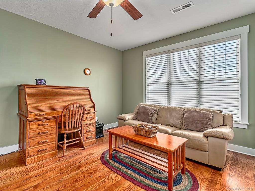 2 Bungalow Way Asheville NC 28804