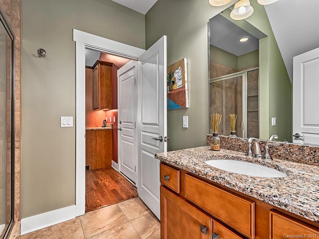 2 Bungalow Way Asheville NC 28804