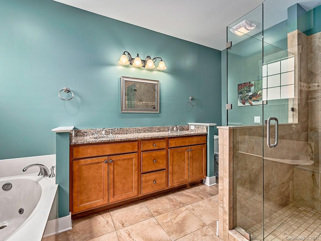 2 Bungalow Way Asheville NC 28804