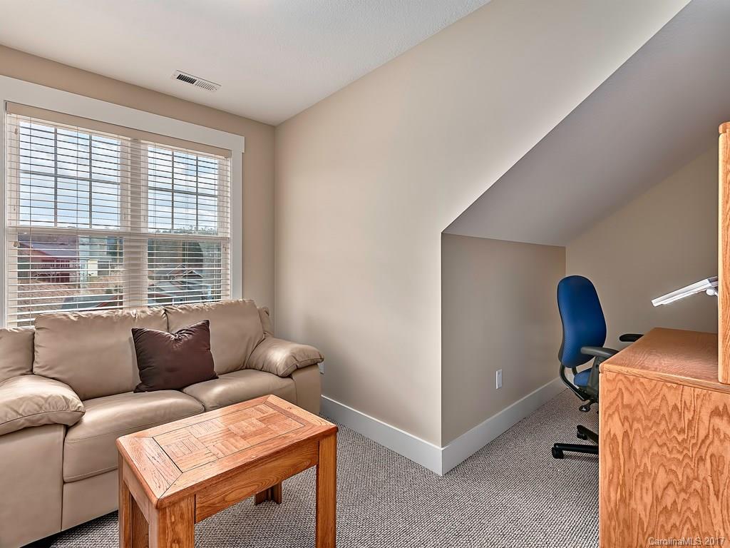 2 Bungalow Way Asheville NC 28804