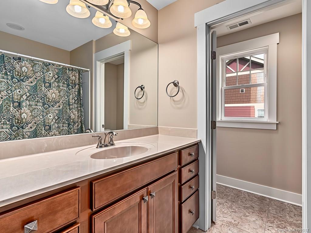 2 Bungalow Way Asheville NC 28804