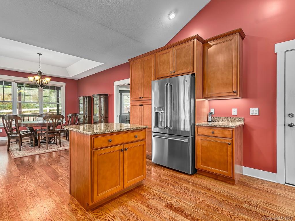 2 Bungalow Way Asheville NC 28804
