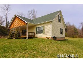122 Bradshaw Circle Candler NC 28715