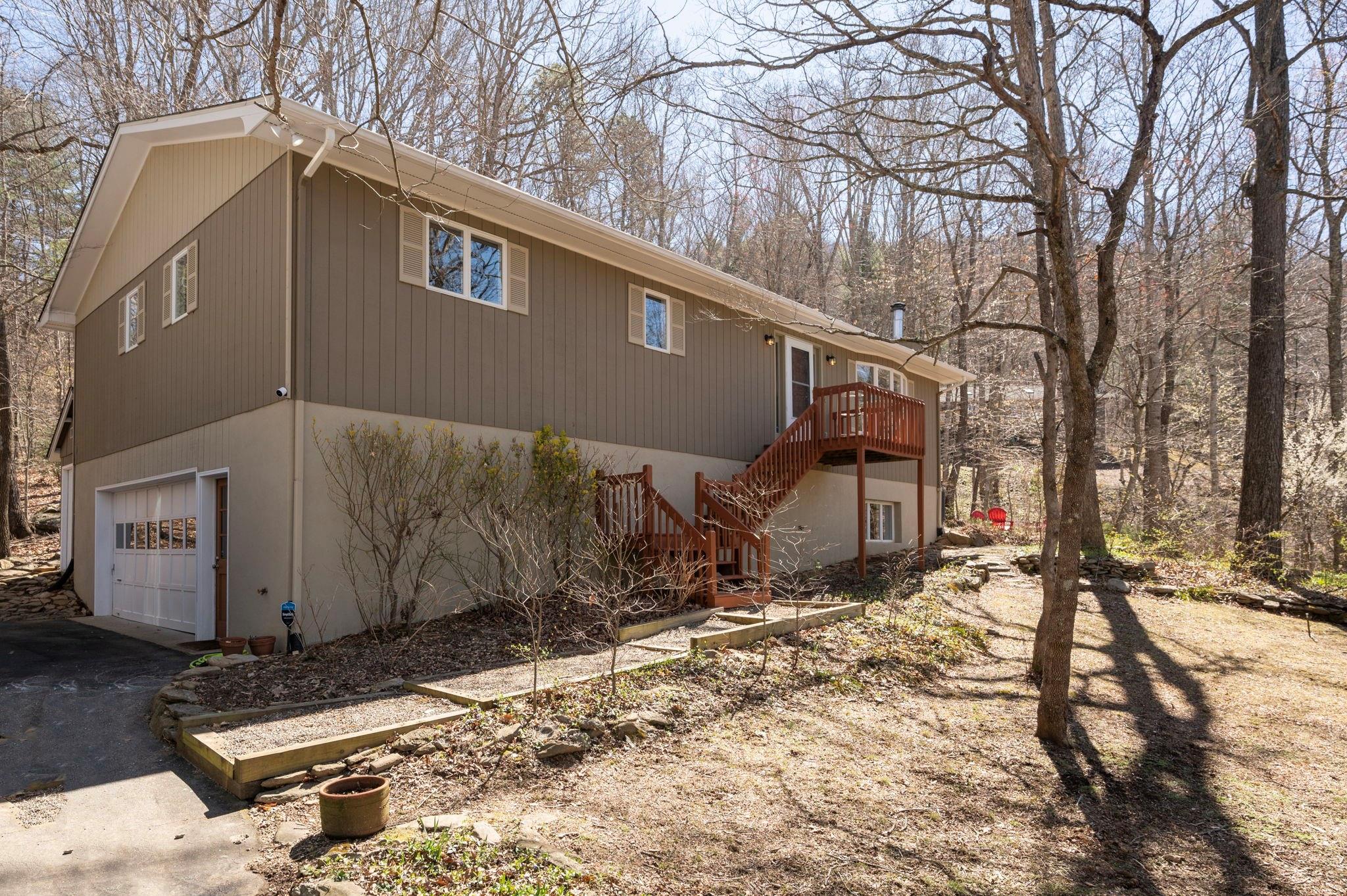 8 Beech Tree Lane Asheville NC 28804