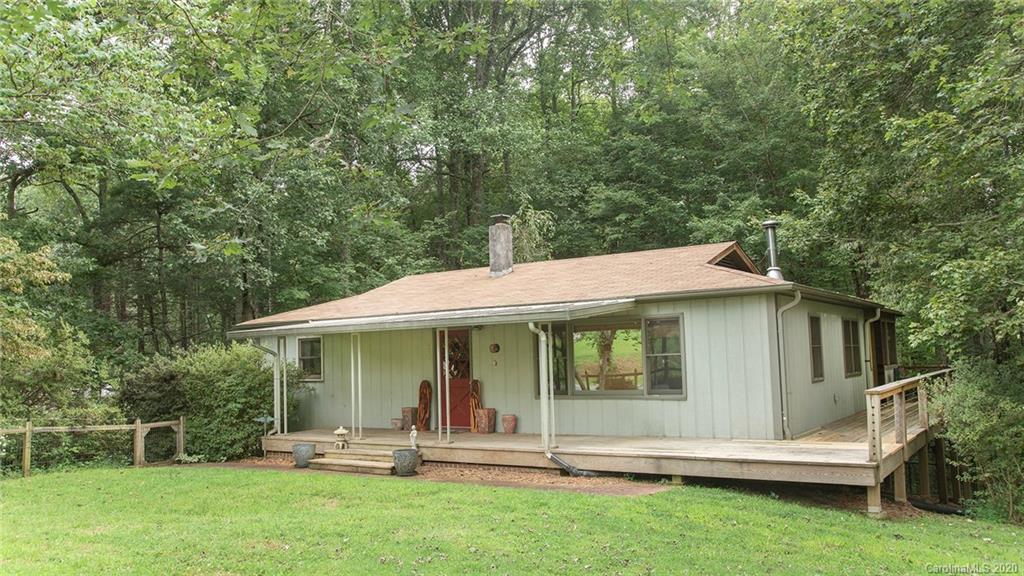 250 Thompson Road Saluda NC 28773