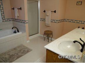 8 Shackleford Court Asheville NC 28806