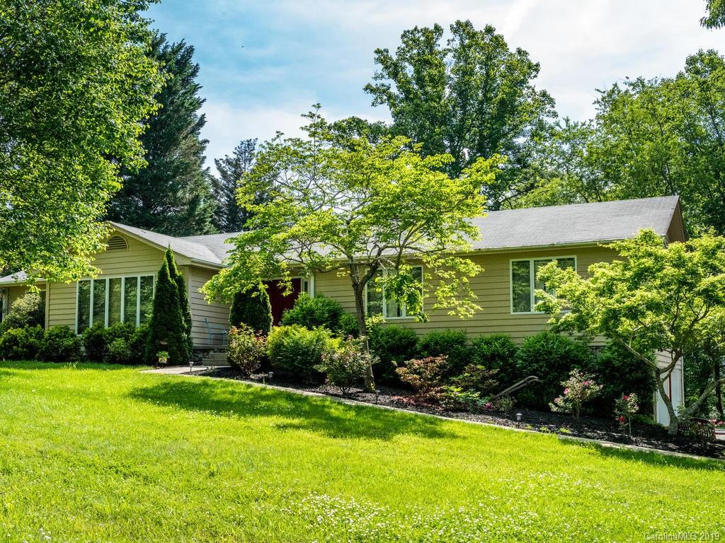 45 Applecross Road Weaverville NC 28787