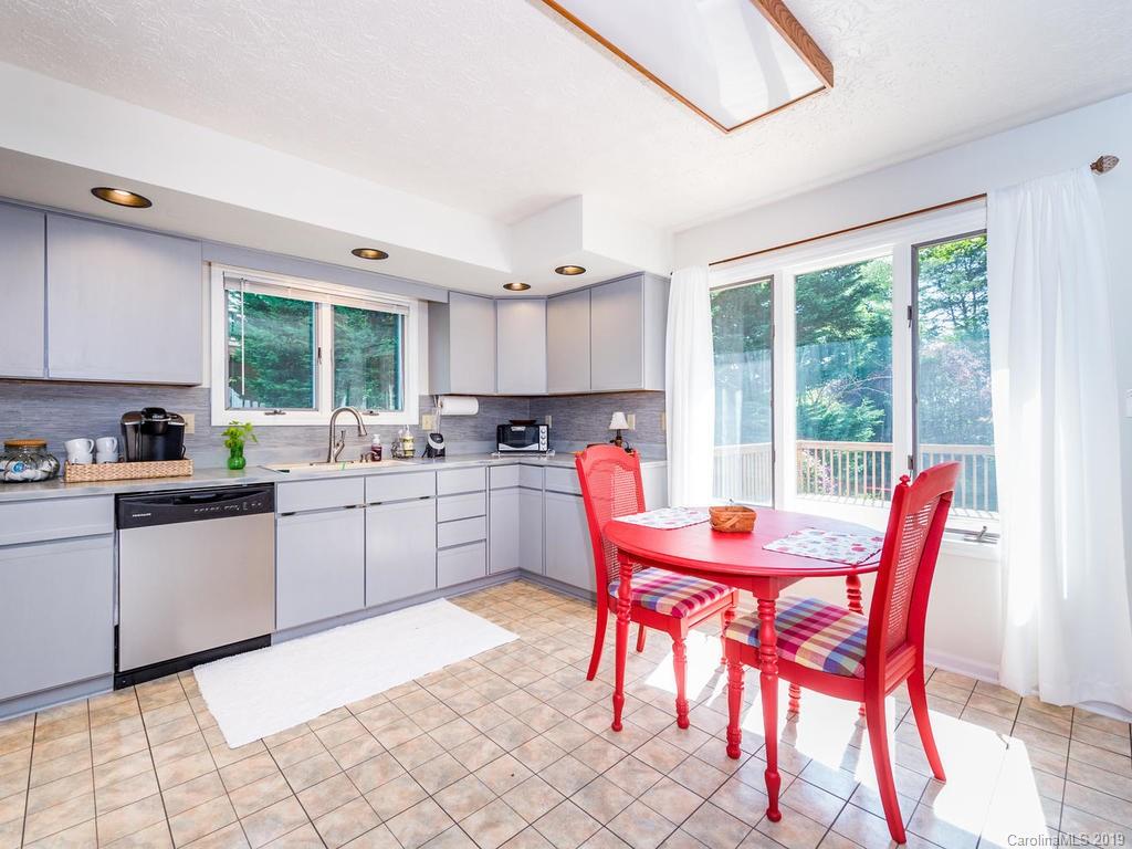 45 Applecross Road Weaverville NC 28787