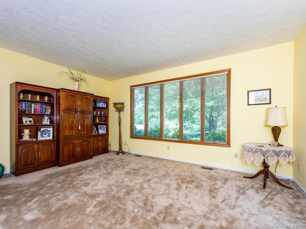 45 Applecross Road Weaverville NC 28787