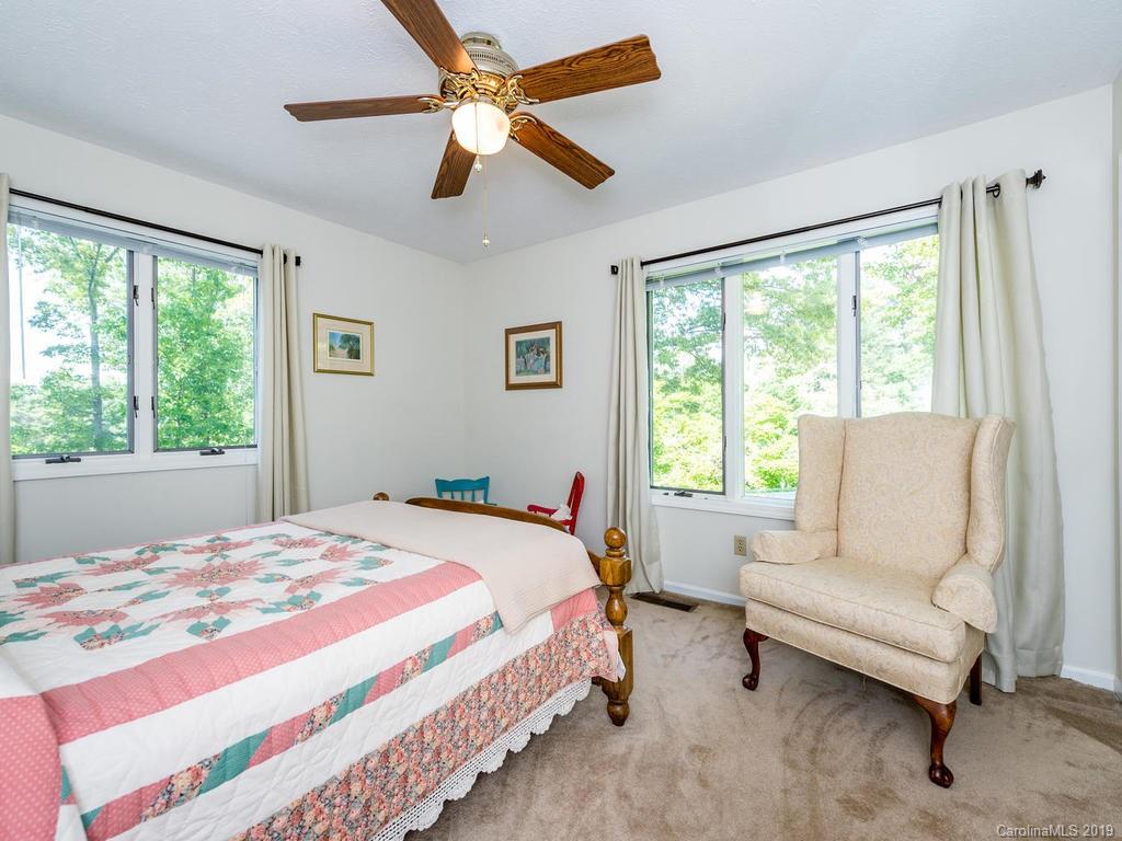 45 Applecross Road Weaverville NC 28787