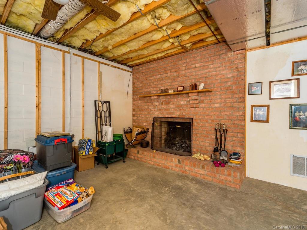 45 Applecross Road Weaverville NC 28787