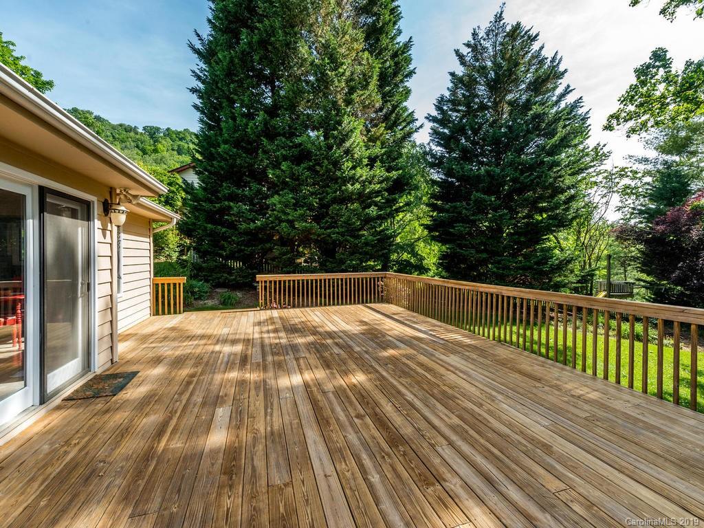 45 Applecross Road Weaverville NC 28787