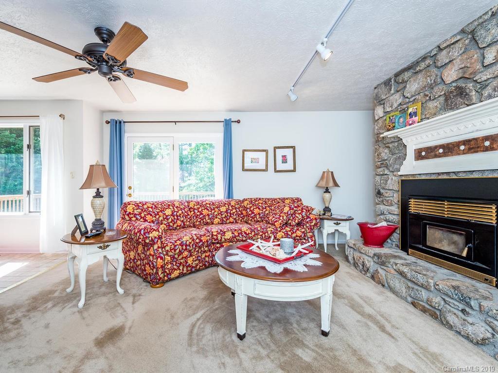 45 Applecross Road Weaverville NC 28787