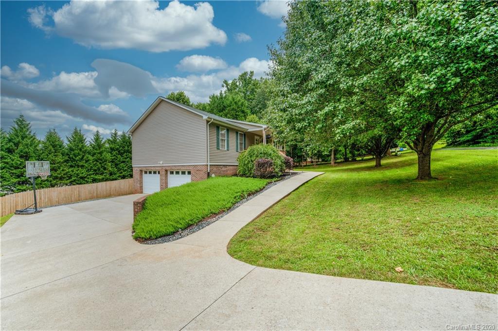 2954 Teton Drive Newton NC 28658