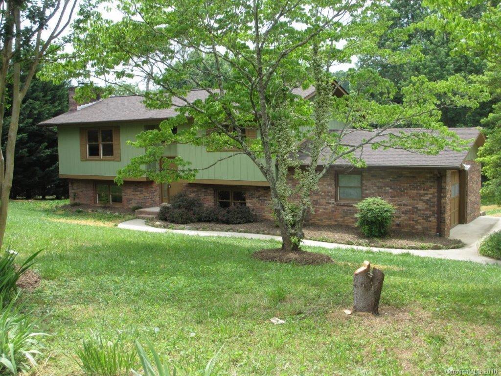72 N Meadow View Drive Mills River NC 28759