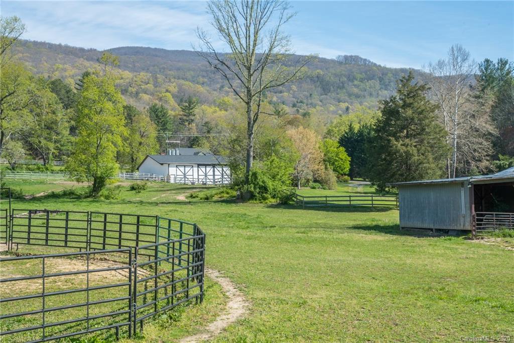 609 Old Fort Road Fairview NC 28730