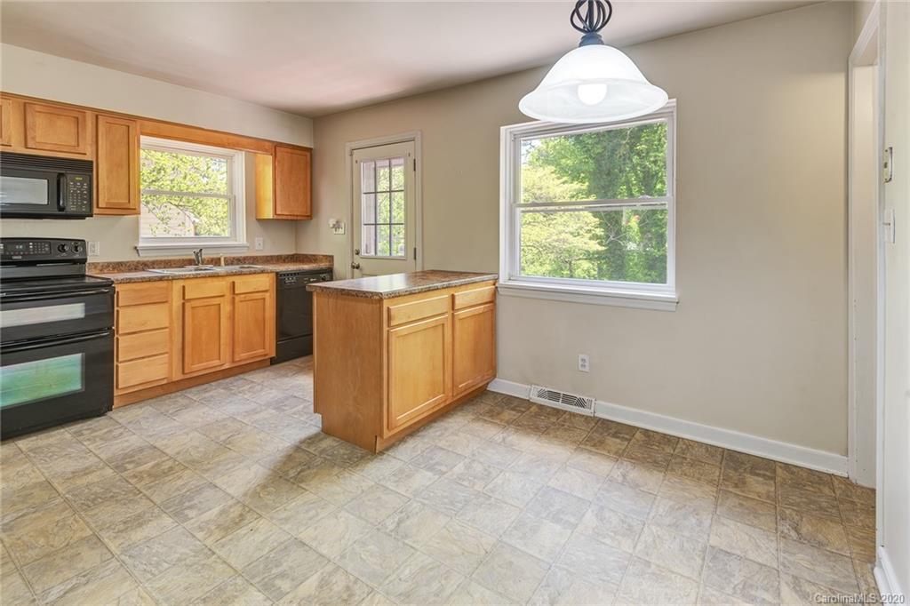 465 Kenilworth Road Asheville NC 28805