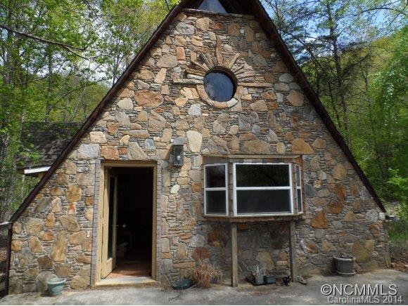 247 Ridgeway Road Candler NC 28715