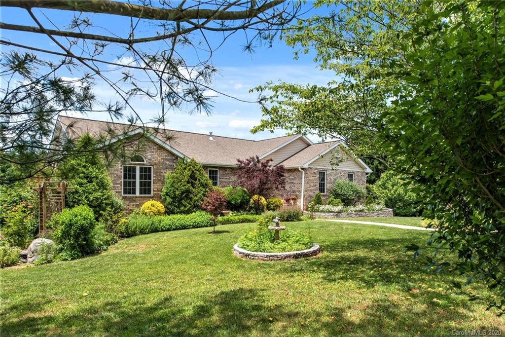 8 Penny Lane Weaverville NC 28787