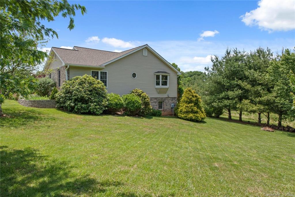 8 Penny Lane Weaverville NC 28787