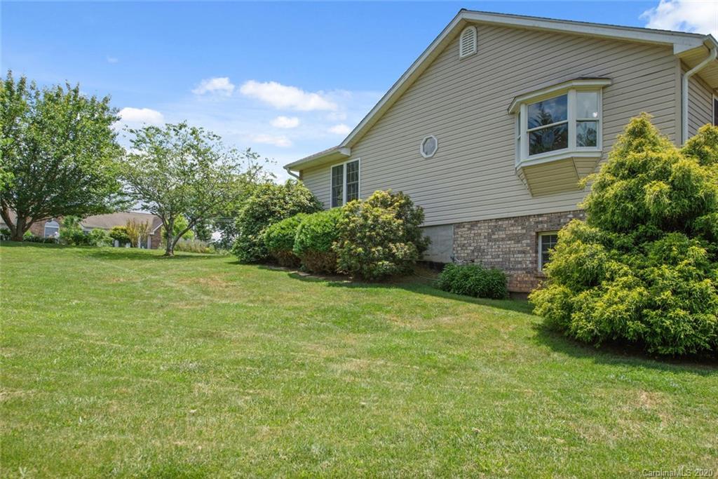 8 Penny Lane Weaverville NC 28787