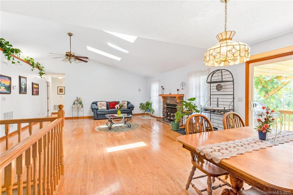 8 Penny Lane Weaverville NC 28787