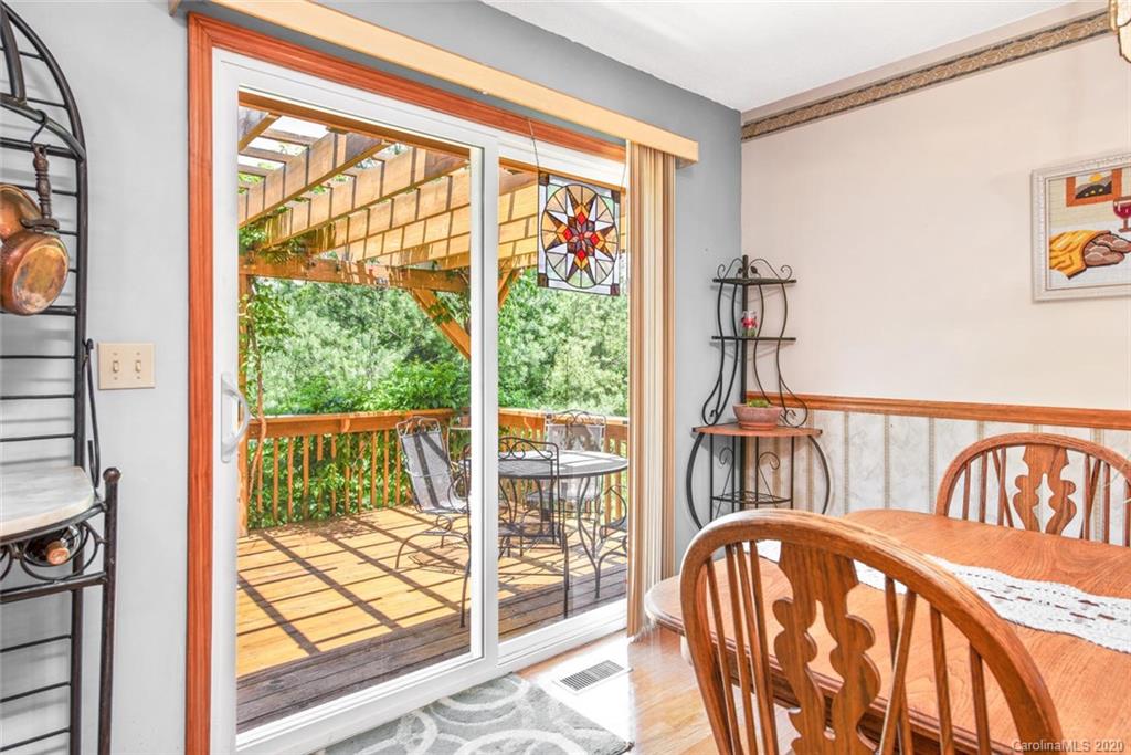 8 Penny Lane Weaverville NC 28787