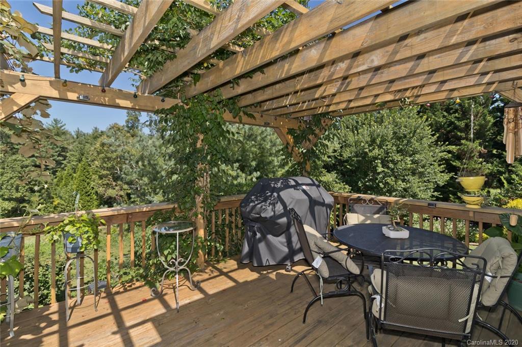 8 Penny Lane Weaverville NC 28787