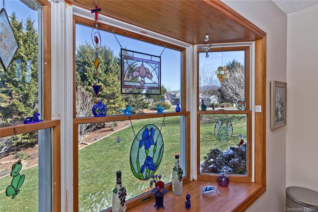 8 Penny Lane Weaverville NC 28787