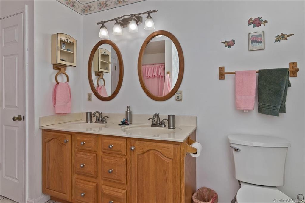 8 Penny Lane Weaverville NC 28787