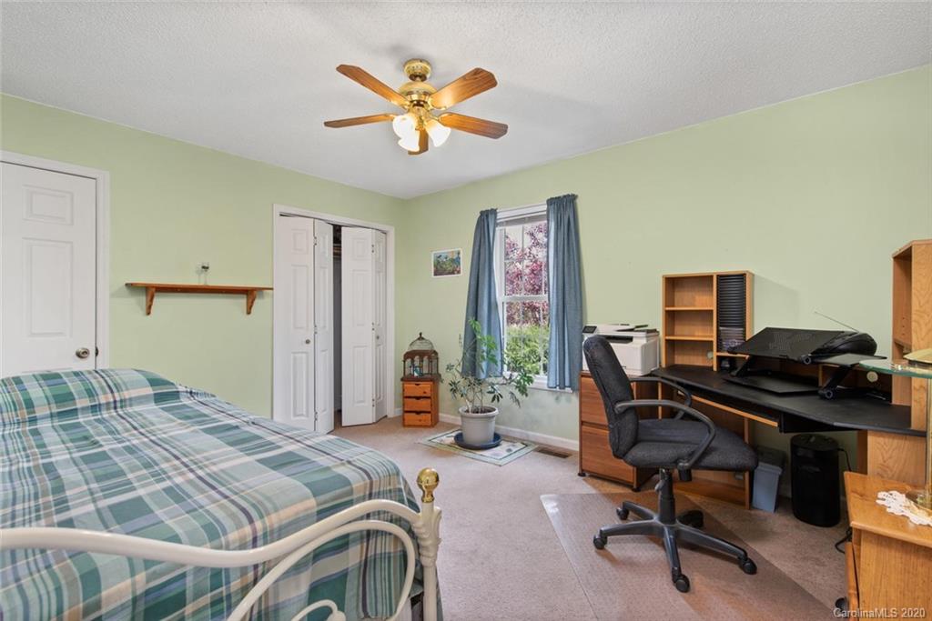 8 Penny Lane Weaverville NC 28787