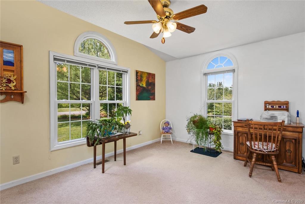 8 Penny Lane Weaverville NC 28787
