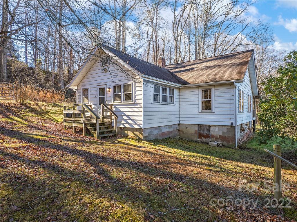 414 Fernwood Road Clyde NC 28721