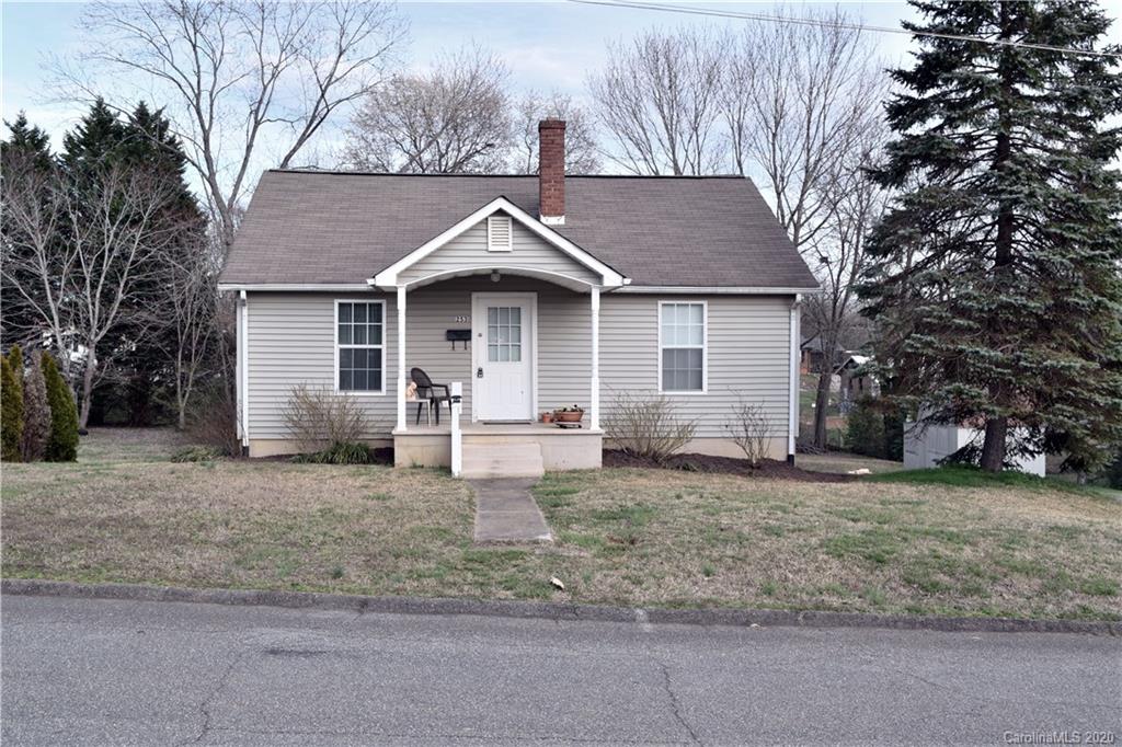 253 30th Street Sw Hickory NC 28602