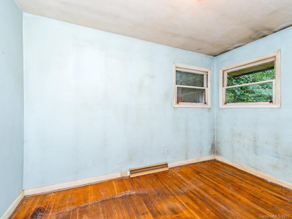 23 New Jersey Avenue Asheville NC 28806