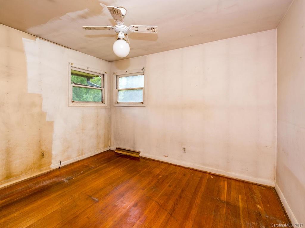 23 New Jersey Avenue Asheville NC 28806