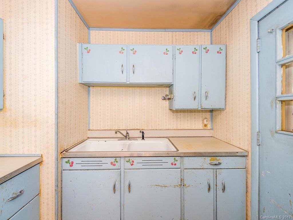 23 New Jersey Avenue Asheville NC 28806