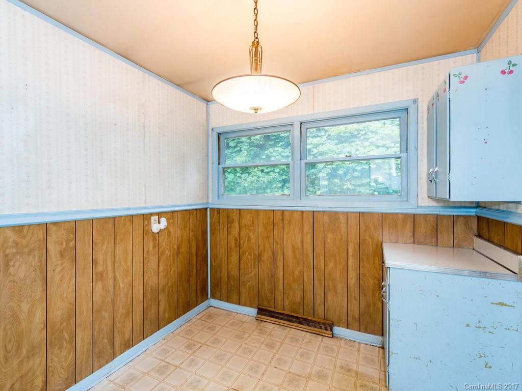 23 New Jersey Avenue Asheville NC 28806