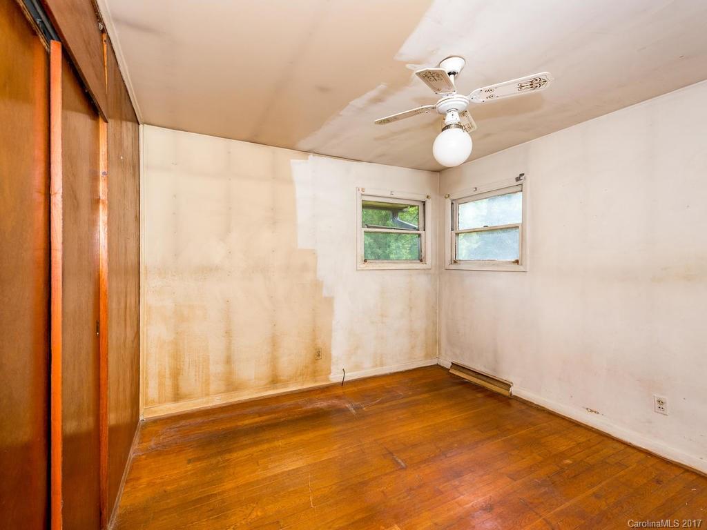 23 New Jersey Avenue Asheville NC 28806