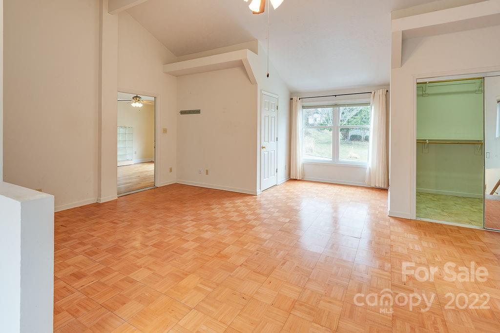 5 Parkway Creek Drive Asheville NC 28803