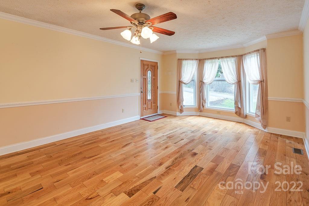 5 Parkway Creek Drive Asheville NC 28803