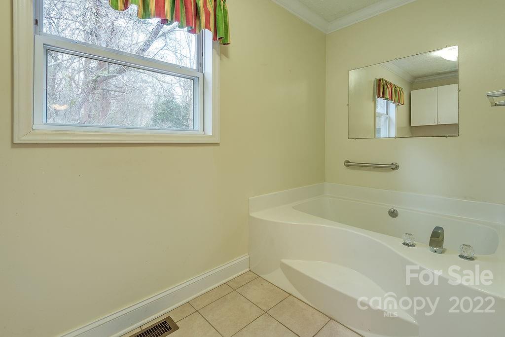 5 Parkway Creek Drive Asheville NC 28803