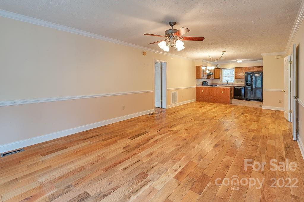 5 Parkway Creek Drive Asheville NC 28803