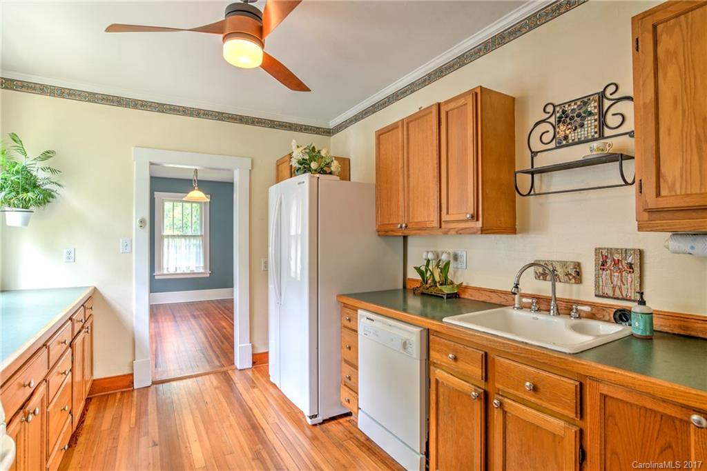 31 Caledonia Road Asheville NC 28803