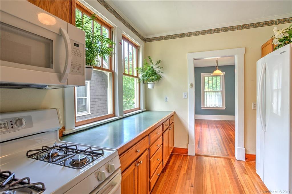 31 Caledonia Road Asheville NC 28803