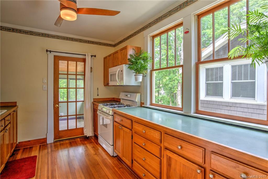 31 Caledonia Road Asheville NC 28803